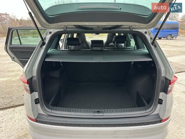 Серый Шкода Kodiaq, объемом двигателя 1.97 л и пробегом 188 тыс. км за 36950 $, фото 58 на Automoto.ua