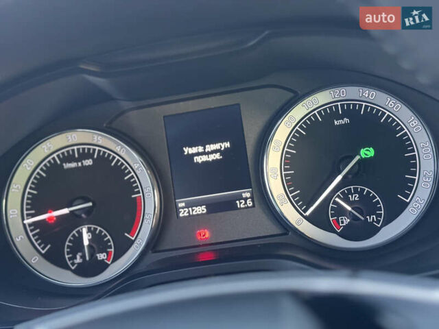 Сірий Шкода Kodiaq, об'ємом двигуна 2 л та пробігом 220 тис. км за 31200 $, фото 67 на Automoto.ua