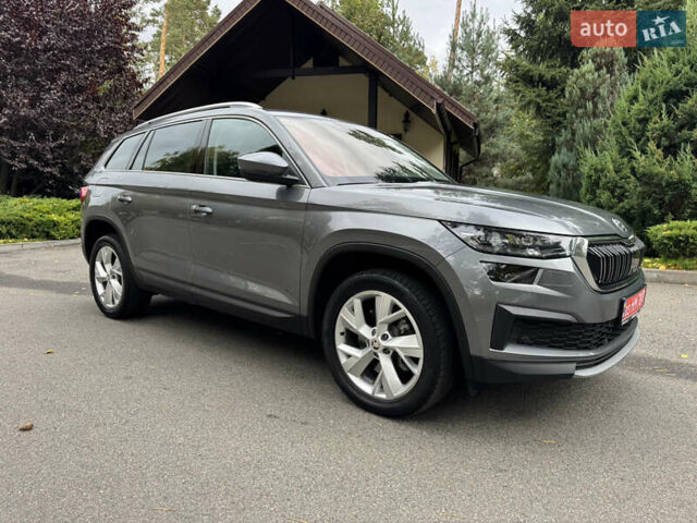 Шкода Kodiaq 2022 у Києві на Automoto.ua Сірий Шкода Kodiaq, об'ємом двигуна 2 л та пробігом 169 тис. км за 35999 $, фото 9 на Automoto.ua