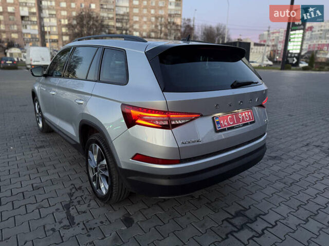 Серый Шкода Kodiaq, объемом двигателя 1.97 л и пробегом 259 тыс. км за 29499 $, фото 4 на Automoto.ua