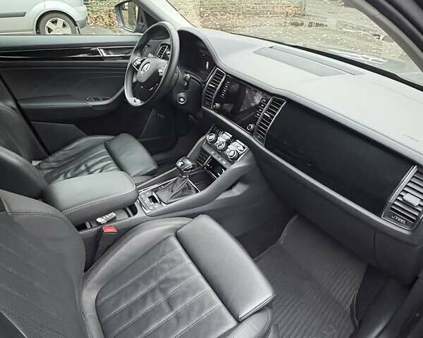 Серый Шкода Kodiaq, объемом двигателя 1.98 л и пробегом 151 тыс. км за 29300 $, фото 12 на Automoto.ua
