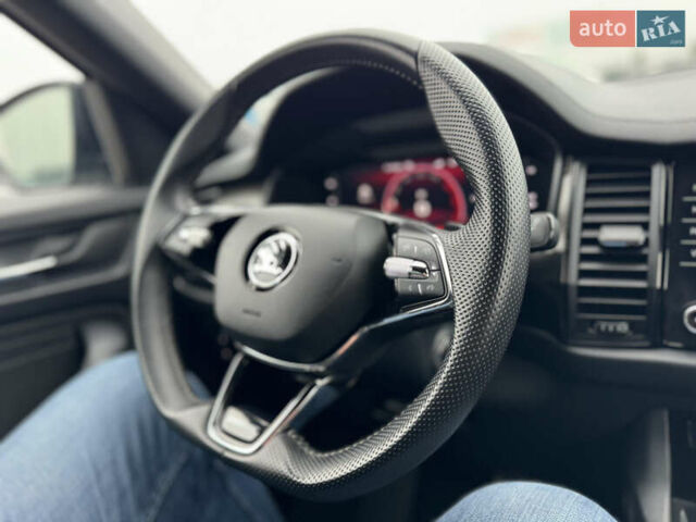 Серый Шкода Kodiaq, объемом двигателя 1.97 л и пробегом 181 тыс. км за 35500 $, фото 76 на Automoto.ua