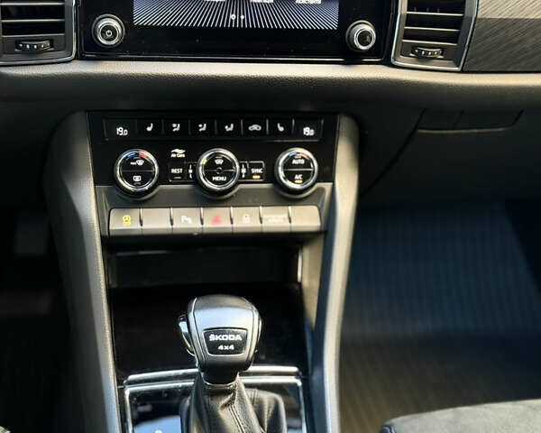 Сірий Шкода Kodiaq, об'ємом двигуна 2 л та пробігом 48 тис. км за 35000 $, фото 28 на Automoto.ua