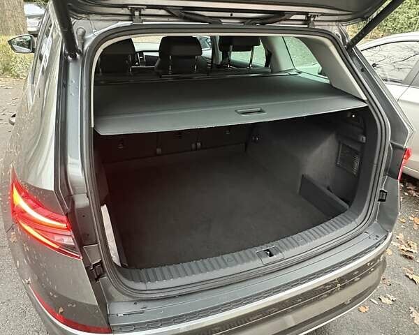 Серый Шкода Kodiaq, объемом двигателя 1.98 л и пробегом 151 тыс. км за 29300 $, фото 7 на Automoto.ua