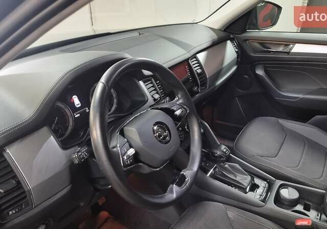 Серый Шкода Kodiaq, объемом двигателя 1.98 л и пробегом 39 тыс. км за 31300 $, фото 10 на Automoto.ua