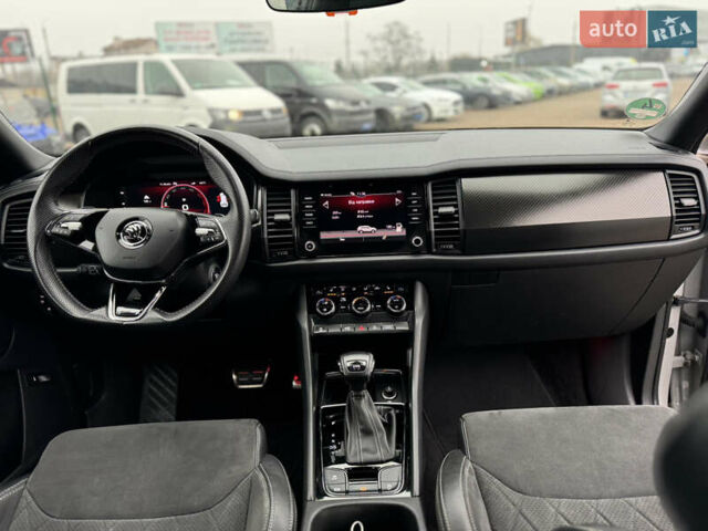 Серый Шкода Kodiaq, объемом двигателя 1.97 л и пробегом 181 тыс. км за 35500 $, фото 109 на Automoto.ua