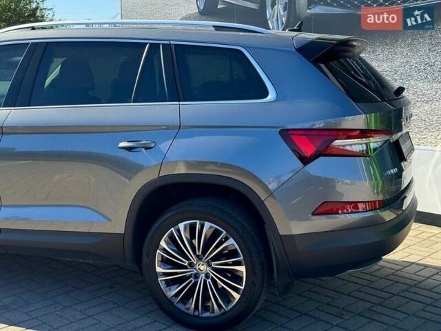 Серый Шкода Kodiaq, объемом двигателя 1.97 л и пробегом 165 тыс. км за 35200 $, фото 43 на Automoto.ua