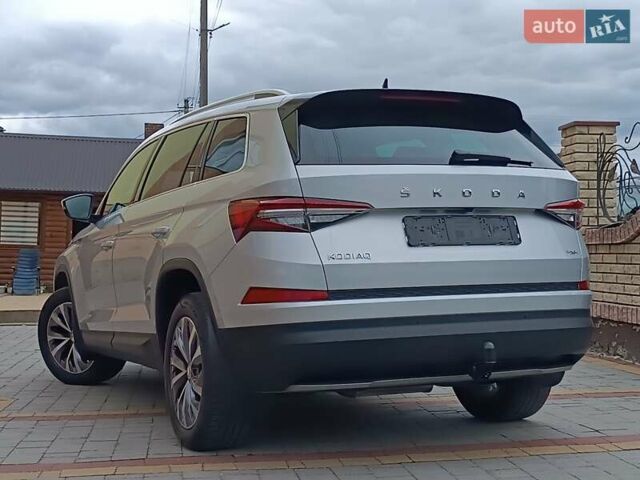 Серый Шкода Kodiaq, объемом двигателя 1.97 л и пробегом 106 тыс. км за 37950 $, фото 16 на Automoto.ua