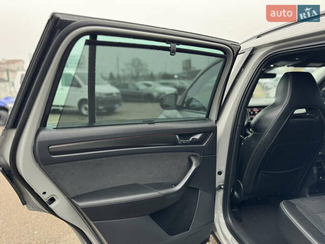 Серый Шкода Kodiaq, объемом двигателя 1.97 л и пробегом 181 тыс. км за 35500 $, фото 88 на Automoto.ua