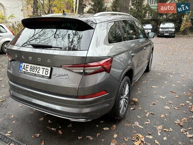 Серый Шкода Kodiaq, объемом двигателя 1.98 л и пробегом 151 тыс. км за 29300 $, фото 3 на Automoto.ua