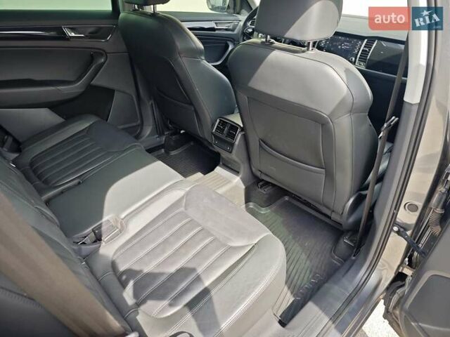 Сірий Шкода Kodiaq, об'ємом двигуна 1.97 л та пробігом 50 тис. км за 42036 $, фото 19 на Automoto.ua