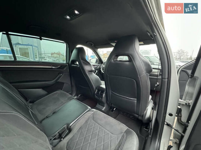 Серый Шкода Kodiaq, объемом двигателя 1.97 л и пробегом 181 тыс. км за 35500 $, фото 103 на Automoto.ua