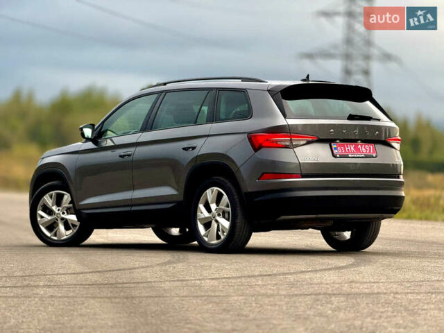 Сірий Шкода Kodiaq, об'ємом двигуна 2 л та пробігом 220 тис. км за 31300 $, фото 40 на Automoto.ua