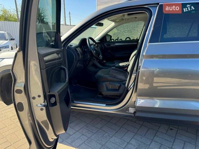 Серый Шкода Kodiaq, объемом двигателя 1.97 л и пробегом 165 тыс. км за 35200 $, фото 14 на Automoto.ua