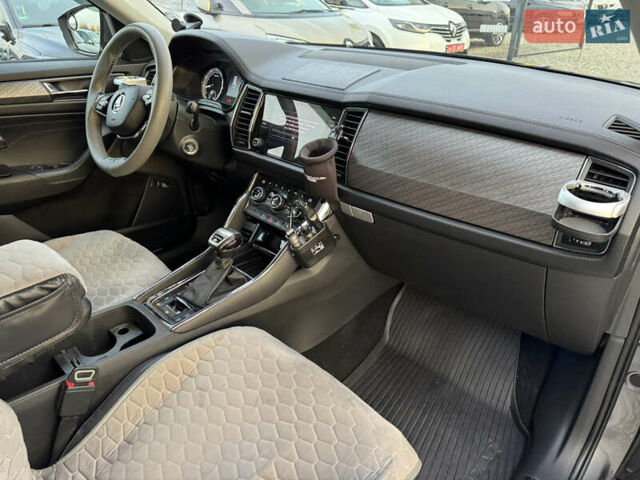 Серый Шкода Kodiaq, объемом двигателя 1.98 л и пробегом 64 тыс. км за 34500 $, фото 23 на Automoto.ua