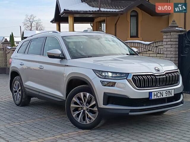 Серый Шкода Kodiaq, объемом двигателя 1.97 л и пробегом 106 тыс. км за 37799 $, фото 2 на Automoto.ua