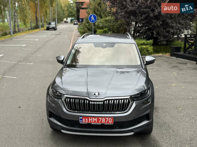 Шкода Kodiaq 2022 у Києві на Automoto.ua Сірий Шкода Kodiaq, об'ємом двигуна 2 л та пробігом 169 тис. км за 35999 $, фото 19 на Automoto.ua