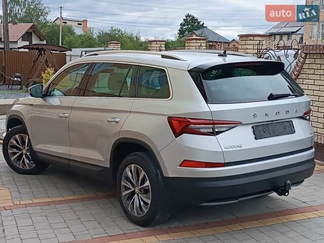 Серый Шкода Kodiaq, объемом двигателя 1.97 л и пробегом 106 тыс. км за 37950 $, фото 15 на Automoto.ua