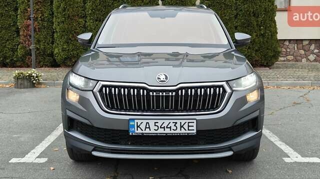 Сірий Шкода Kodiaq, об'ємом двигуна 2 л та пробігом 86 тис. км за 31900 $, фото 3 на Automoto.ua