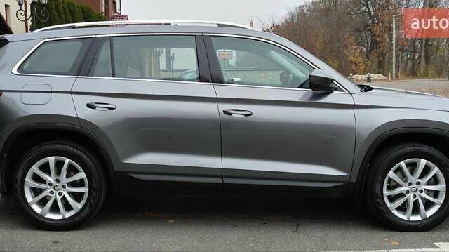 Сірий Шкода Kodiaq, об'ємом двигуна 2 л та пробігом 86 тис. км за 31900 $, фото 7 на Automoto.ua