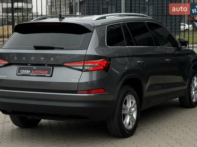 Серый Шкода Kodiaq, объемом двигателя 2 л и пробегом 67 тыс. км за 29999 $, фото 9 на Automoto.ua