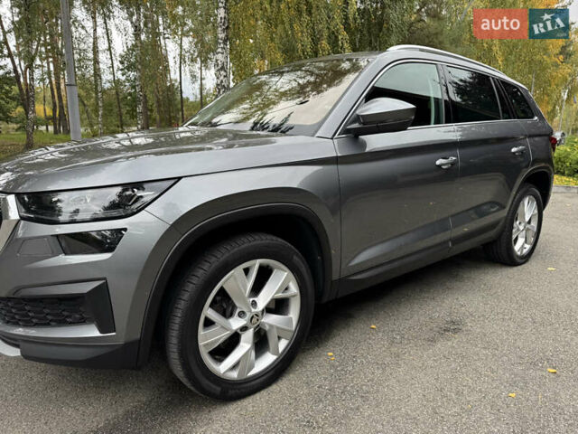 Шкода Kodiaq 2022 у Києві на Automoto.ua Сірий Шкода Kodiaq, об'ємом двигуна 2 л та пробігом 169 тис. км за 35999 $, фото 12 на Automoto.ua