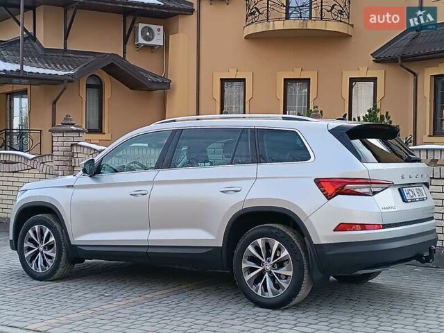 Серый Шкода Kodiaq, объемом двигателя 1.97 л и пробегом 106 тыс. км за 37799 $, фото 9 на Automoto.ua