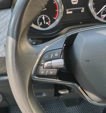 Серый Шкода Kodiaq, объемом двигателя 2 л и пробегом 86 тыс. км за 33700 $, фото 25 на Automoto.ua