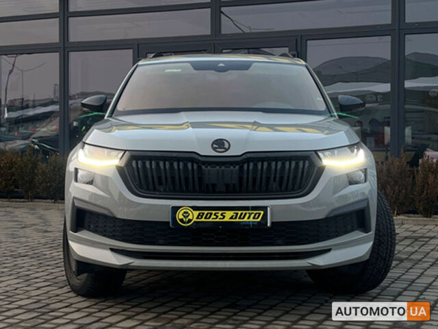 Серый Шкода Kodiaq, объемом двигателя 2 л и пробегом 34 тыс. км за 52500 $, фото 2 на Automoto.ua