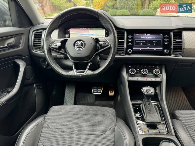 Шкода Kodiaq 2022 у Києві на Automoto.ua Сірий Шкода Kodiaq, об'ємом двигуна 2 л та пробігом 169 тис. км за 35999 $, фото 69 на Automoto.ua