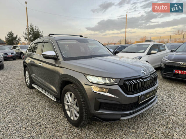 Серый Шкода Kodiaq, объемом двигателя 1.98 л и пробегом 64 тыс. км за 34500 $, фото 1 на Automoto.ua