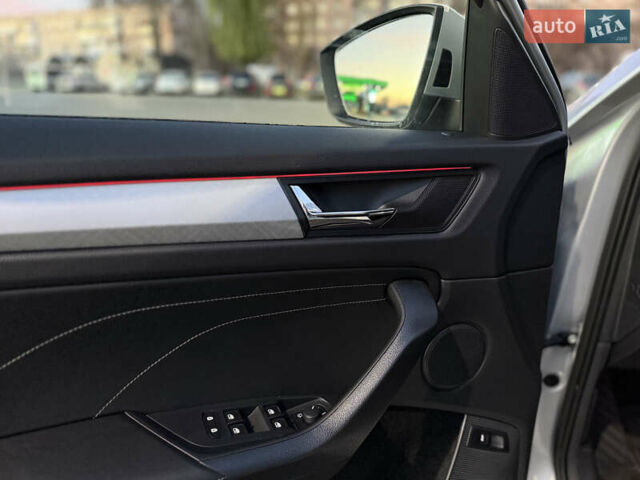 Серый Шкода Kodiaq, объемом двигателя 1.97 л и пробегом 259 тыс. км за 29499 $, фото 15 на Automoto.ua