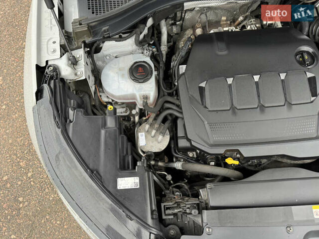 Серый Шкода Kodiaq, объемом двигателя 1.97 л и пробегом 181 тыс. км за 35500 $, фото 136 на Automoto.ua