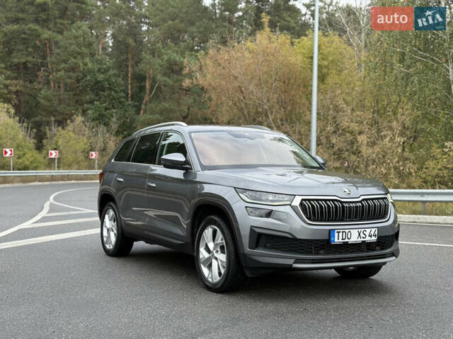 Серый Шкода Kodiaq, объемом двигателя 1.97 л и пробегом 169 тыс. км за 36499 $, фото 4 на Automoto.ua