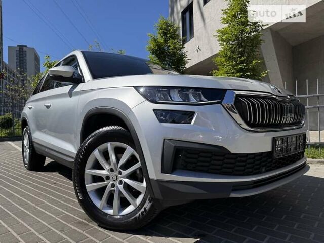 Сірий Шкода Kodiaq, об'ємом двигуна 1.97 л та пробігом 56 тис. км за 39933 $, фото 54 на Automoto.ua