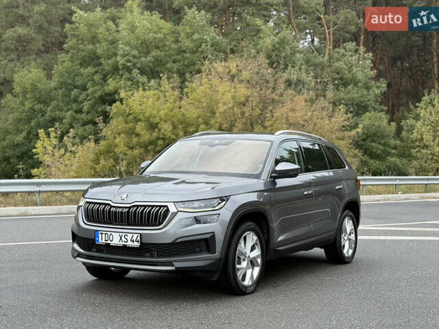 Серый Шкода Kodiaq, объемом двигателя 1.97 л и пробегом 169 тыс. км за 36499 $, фото 5 на Automoto.ua