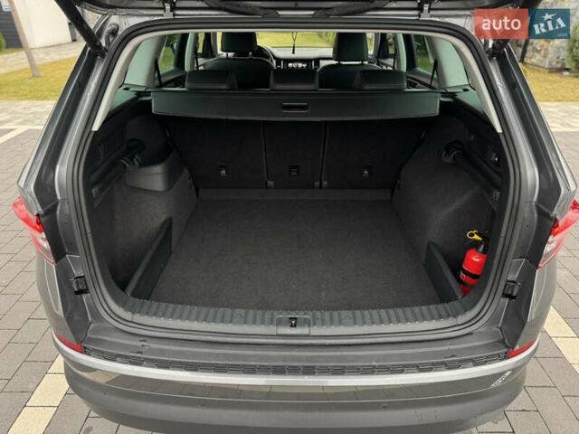 Серый Шкода Kodiaq, объемом двигателя 1.97 л и пробегом 184 тыс. км за 34999 $, фото 59 на Automoto.ua