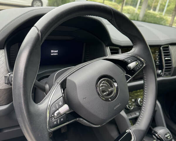 Серый Шкода Kodiaq, объемом двигателя 1.98 л и пробегом 57 тыс. км за 42000 $, фото 16 на Automoto.ua