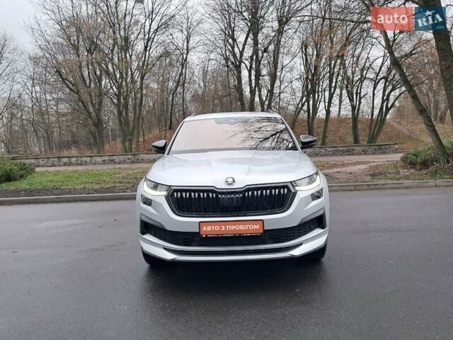 Серый Шкода Kodiaq, объемом двигателя 1.97 л и пробегом 21 тыс. км за 45400 $, фото 3 на Automoto.ua