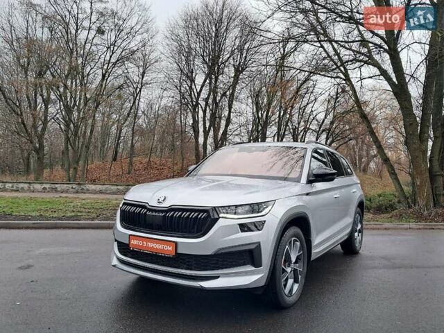 Серый Шкода Kodiaq, объемом двигателя 1.97 л и пробегом 21 тыс. км за 45400 $, фото 1 на Automoto.ua
