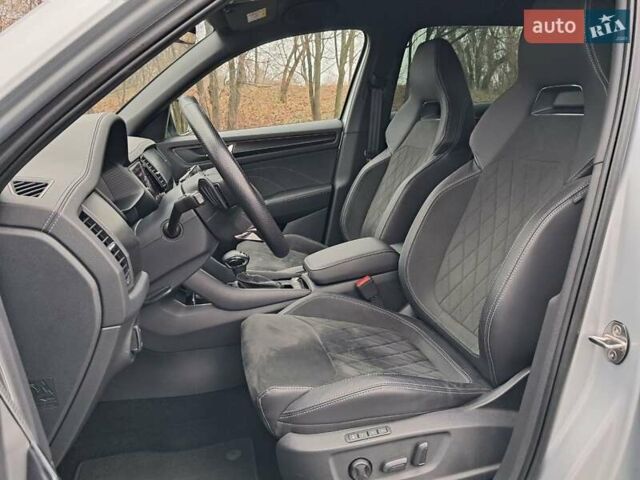 Серый Шкода Kodiaq, объемом двигателя 1.97 л и пробегом 21 тыс. км за 45400 $, фото 22 на Automoto.ua