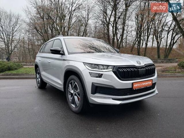 Серый Шкода Kodiaq, объемом двигателя 1.97 л и пробегом 21 тыс. км за 45400 $, фото 4 на Automoto.ua