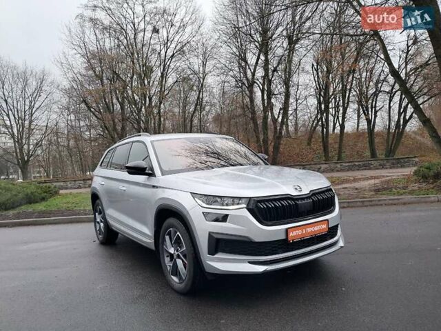 Серый Шкода Kodiaq, объемом двигателя 1.97 л и пробегом 21 тыс. км за 45400 $, фото 5 на Automoto.ua