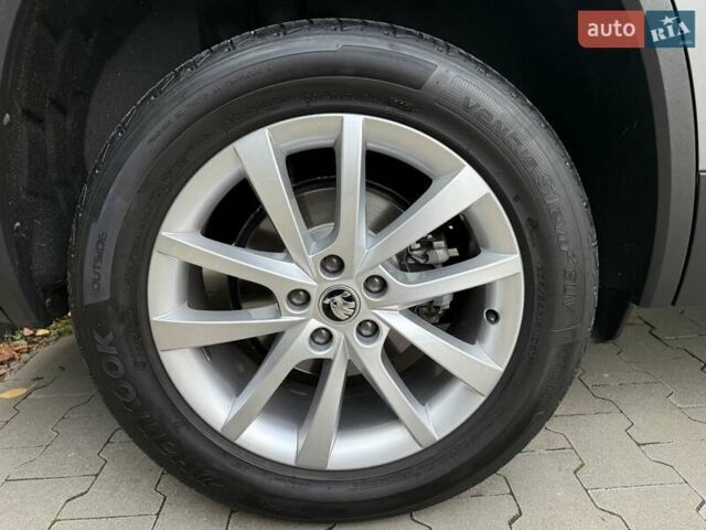 Серый Шкода Kodiaq, объемом двигателя 1.97 л и пробегом 43 тыс. км за 41500 $, фото 116 на Automoto.ua
