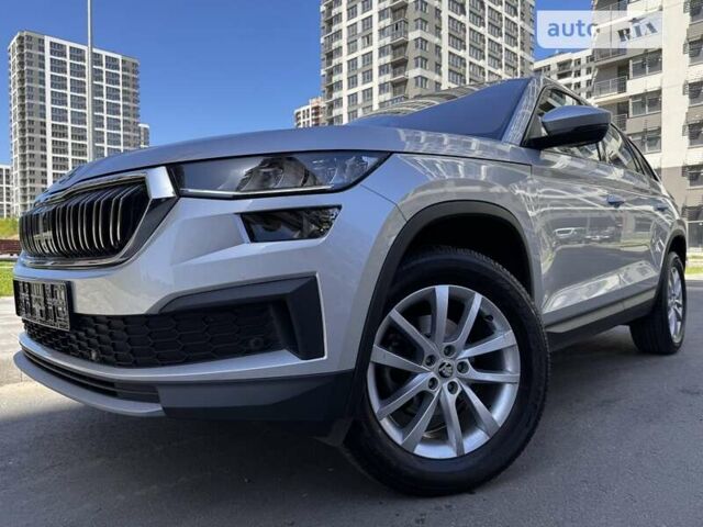 Сірий Шкода Kodiaq, об'ємом двигуна 1.97 л та пробігом 56 тис. км за 39933 $, фото 122 на Automoto.ua