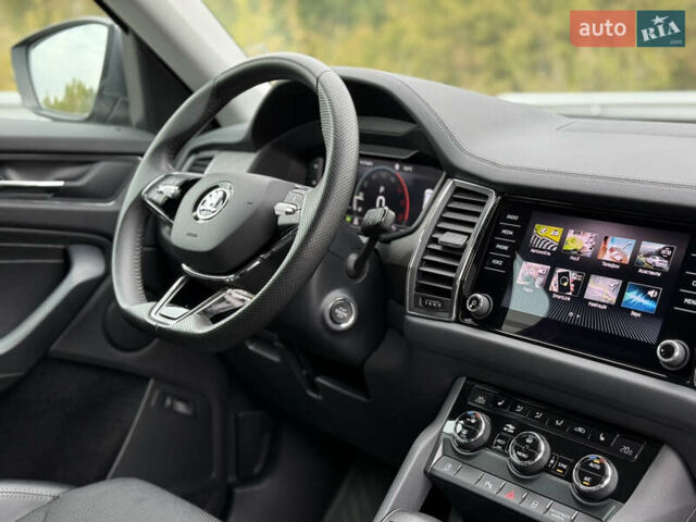 Серый Шкода Kodiaq, объемом двигателя 1.97 л и пробегом 169 тыс. км за 36499 $, фото 46 на Automoto.ua