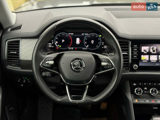 Серый Шкода Kodiaq, объемом двигателя 1.97 л и пробегом 184 тыс. км за 34999 $, фото 22 на Automoto.ua