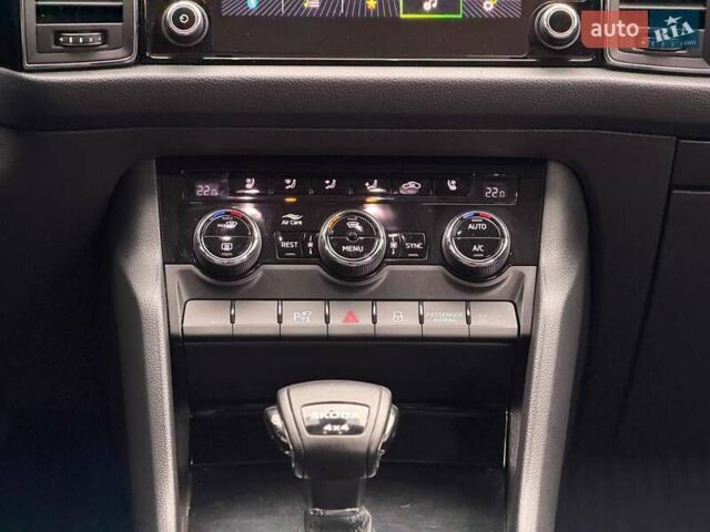 Сірий Шкода Kodiaq, об'ємом двигуна 1.98 л та пробігом 87 тис. км за 42000 $, фото 56 на Automoto.ua