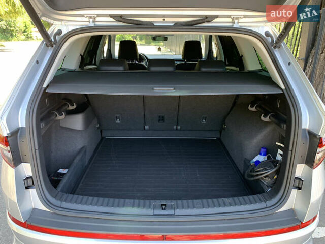 Сірий Шкода Kodiaq, об'ємом двигуна 2 л та пробігом 19 тис. км за 46500 $, фото 50 на Automoto.ua