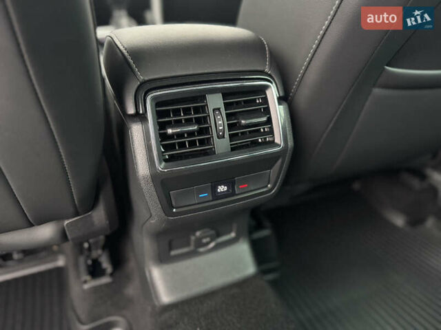 Серый Шкода Kodiaq, объемом двигателя 1.97 л и пробегом 184 тыс. км за 34999 $, фото 20 на Automoto.ua